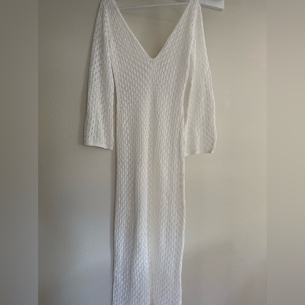 Long sleeve crotchet white dress